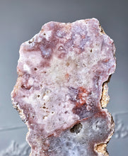 Cargar imagen en el visor de la galería, Pink Amethyst on Black Stand - 1.1kg #71