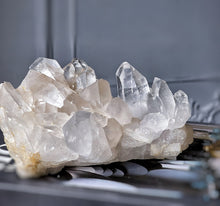 Cargar imagen en el visor de la galería, Himalayan Quartz Cluster - 626g #493