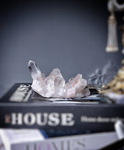 Cargar imagen en el visor de la galería, Himalayan Quartz Cluster - small 223g #496