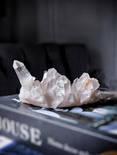 Cargar imagen en el visor de la galería, Himalayan Quartz Cluster - small 223g #496