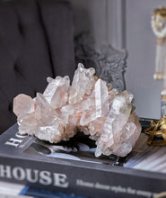 將圖片載入圖庫檢視器 Himalayan Quartz Cluster with Chlorite Phantom Inclusion - 1.25kg #512