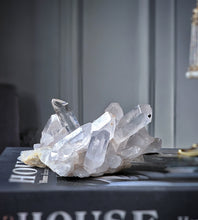 Cargar imagen en el visor de la galería, High Grade Himalayan Quartz Cluster - 288g #511