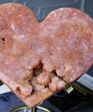 이미지를 갤러리 뷰어에 로드 , Pink Amethyst Heart on Gold Stand - 1.12kg #514