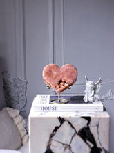 이미지를 갤러리 뷰어에 로드 , Pink Amethyst Heart on Gold Stand - 1.12kg #514