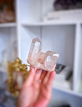 画像をギャラリービューアに読み込む, Pink Himalayan Quartz Cluster - 212g #527