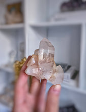 將圖片載入圖庫檢視器 Peach Himalayan Quartz Cluster - 152g #528