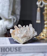 Cargar imagen en el visor de la galería, Himalayan Quartz Cluster - 397g #542