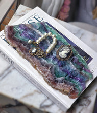 將圖片載入圖庫檢視器 Rainbow Fluorite Slab - 868g #537