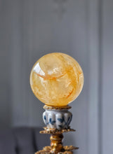 이미지를 갤러리 뷰어에 로드 , Golden Healer Quartz Sphere - 372g #85