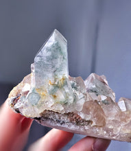 Lade das Bild in den Galerie-Viewer, Green Phantom Pink Himalayan Quartz Cluster - small 185g #550