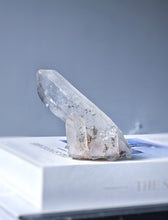 Load image into Gallery viewer, Green Chlorite Himalayan Quartz Point / Cluster - small 120g #548