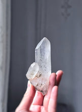 Load image into Gallery viewer, Green Chlorite Himalayan Quartz Point / Cluster - small 120g #548