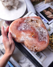 Charger l'image dans la galerie, Large Pink Amethyst Heart Slab - Thick 3.23kg #16