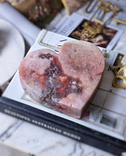 画像をギャラリービューアに読み込む, Large Pink Amethyst Heart Slab - Thick 1.91kg #17