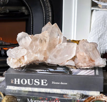 Lade das Bild in den Galerie-Viewer, Large Peach Himalayan Quartz Cluster - 3.1kg #578