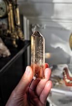 Lade das Bild in den Galerie-Viewer, High Grade Smoky Quartz Tower - small 87g #369