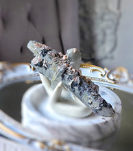 이미지를 갤러리 뷰어에 로드 , | RARE | Mongolian Quartz Point - 147g #143