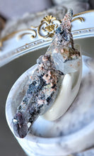 이미지를 갤러리 뷰어에 로드 , | RARE | Mongolian Quartz Point - 147g #143