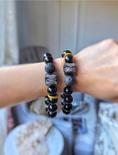 將圖片載入圖庫檢視器 Guardian Lion Silver Sheen & Black Obsidian Bracelet - 12.5mm