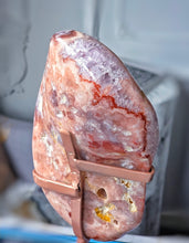 將圖片載入圖庫檢視器 Pink Amethyst Slab on Rose Gold Stand - 1.18kg #404