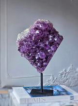 Cargar imagen en el visor de la galería, Large Amethyst Cluster on Black Stand - 5.1kg #138