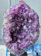Cargar imagen en el visor de la galería, Amethyst Cluster / Geode on Black Stand - 2.76kg #139