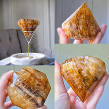 將圖片載入圖庫檢視器 Golden Healer Diamond Shaped on Gold Stand #430