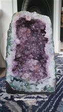비디오를 갤러리 뷰어 Amethyst Flower Cave / Geode - 14.21kg #129에 로드 및 재생