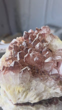 비디오를 갤러리 뷰어 Red Phantom Quartz Cluster - 821g #108에 로드 및 재생