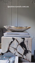 Load and play video in Gallery viewer, Large Mexican Zebra Calcite / Onyx  Bowl - 1.44kg #129