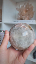 비디오를 갤러리 뷰어 Green Chlorite Flower Agate Sphere - 720g #97에 로드 및 재생