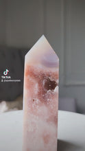 비디오를 갤러리 뷰어 Pink Amethyst Tower #D1에 로드 및 재생