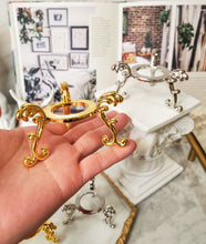 Load image into Gallery viewer, Silver & Golden Stand #2