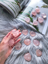 將圖片載入圖庫檢視器 Small Rose Quarz Heart