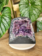 이미지를 갤러리 뷰어에 로드 , Amethyst Cave - 10.5kg #M3