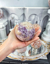 이미지를 갤러리 뷰어에 로드 , Amethyst Flower Agate Sphere - 618g #W1