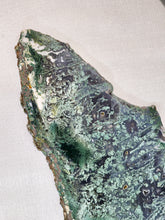 이미지를 갤러리 뷰어에 로드 , Moss Agate Slab on Gold Metal Stand - 3kg #1