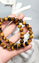 이미지를 갤러리 뷰어에 로드 , Gold Tiger Eye Bracelet
