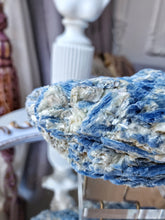 Cargar imagen en el visor de la galería, Blue Kyanite & Matrix - 1.35kg #10