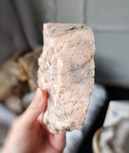 이미지를 갤러리 뷰어에 로드 , Pink Amethyst Flower Slab - 367g #104