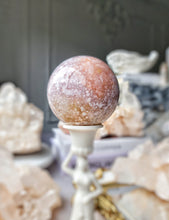 이미지를 갤러리 뷰어에 로드 , Pink Amethyst Sphere - 612g #149