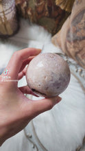 비디오를 갤러리 뷰어 Pink Amethyst Flower Agate Sphere - 392g #100에 로드 및 재생
