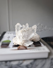 Cargar imagen en el visor de la galería, Himalayan Quartz Cluster - 1.4kg #57
