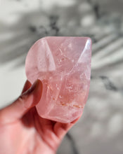 Load image into Gallery viewer, Rose Quartz Heart Bowl - small #103
