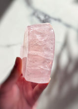 Load image into Gallery viewer, Rose Quartz Heart Bowl - small #105
