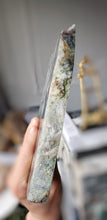 將圖片載入圖庫檢視器 Snowflake Rainbow Fluorite Slab - 1.31kg #1
