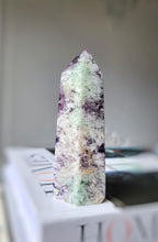 將圖片載入圖庫檢視器 Snowflake Rainbow Fluorite Tower #89
