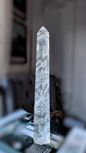 將圖片載入圖庫檢視器 Large Clear Quartz Tower - 1.11kg #119
