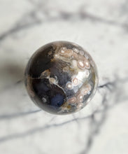 画像をギャラリービューアに読み込む, Green Chlorite Flower Agate Sphere - 827g #95
