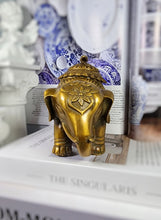 画像をギャラリービューアに読み込む, Copper Elephant Incense Pot / Holder
